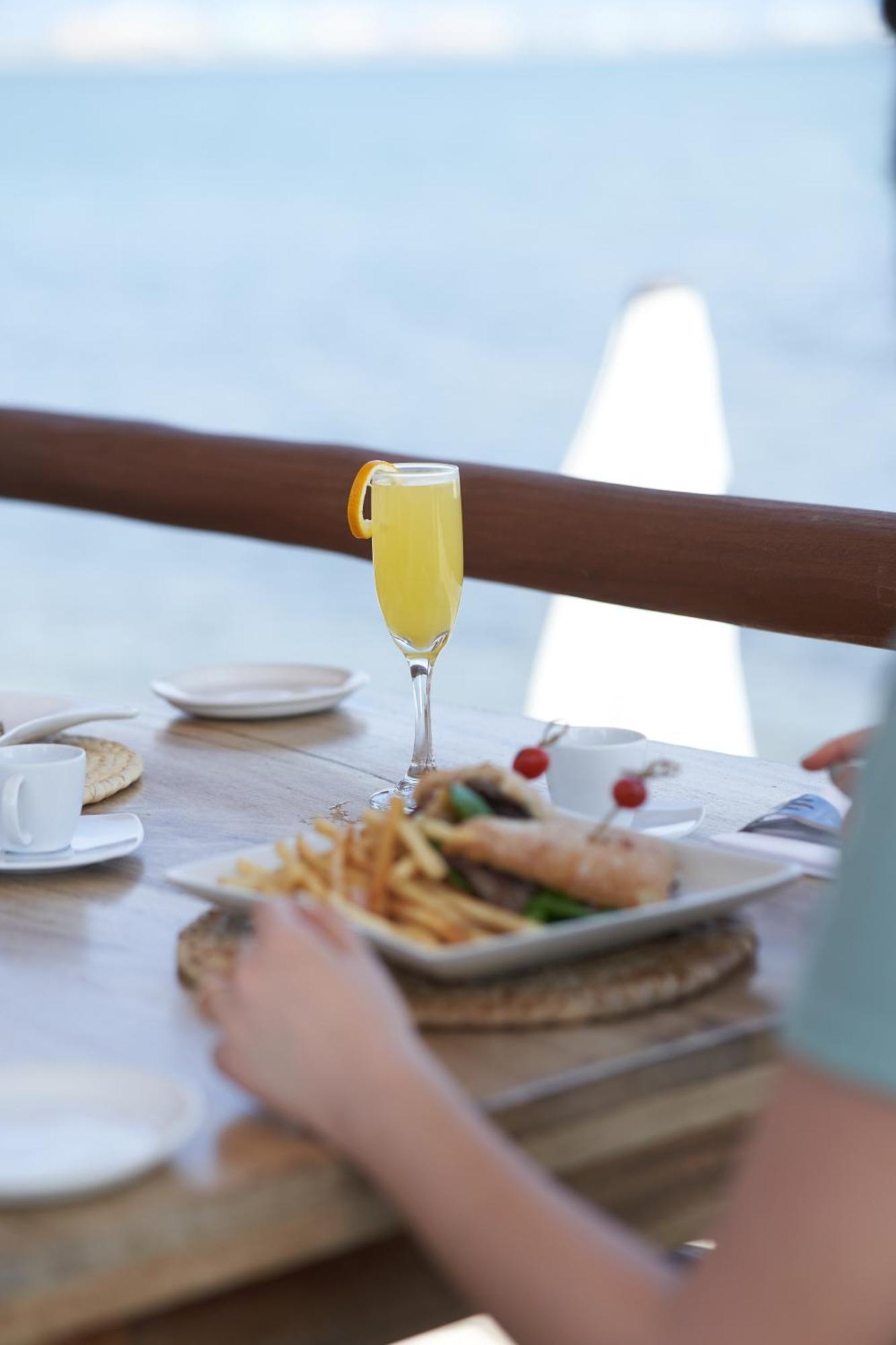 Hotel Ysuri 부세리아스 외부 사진